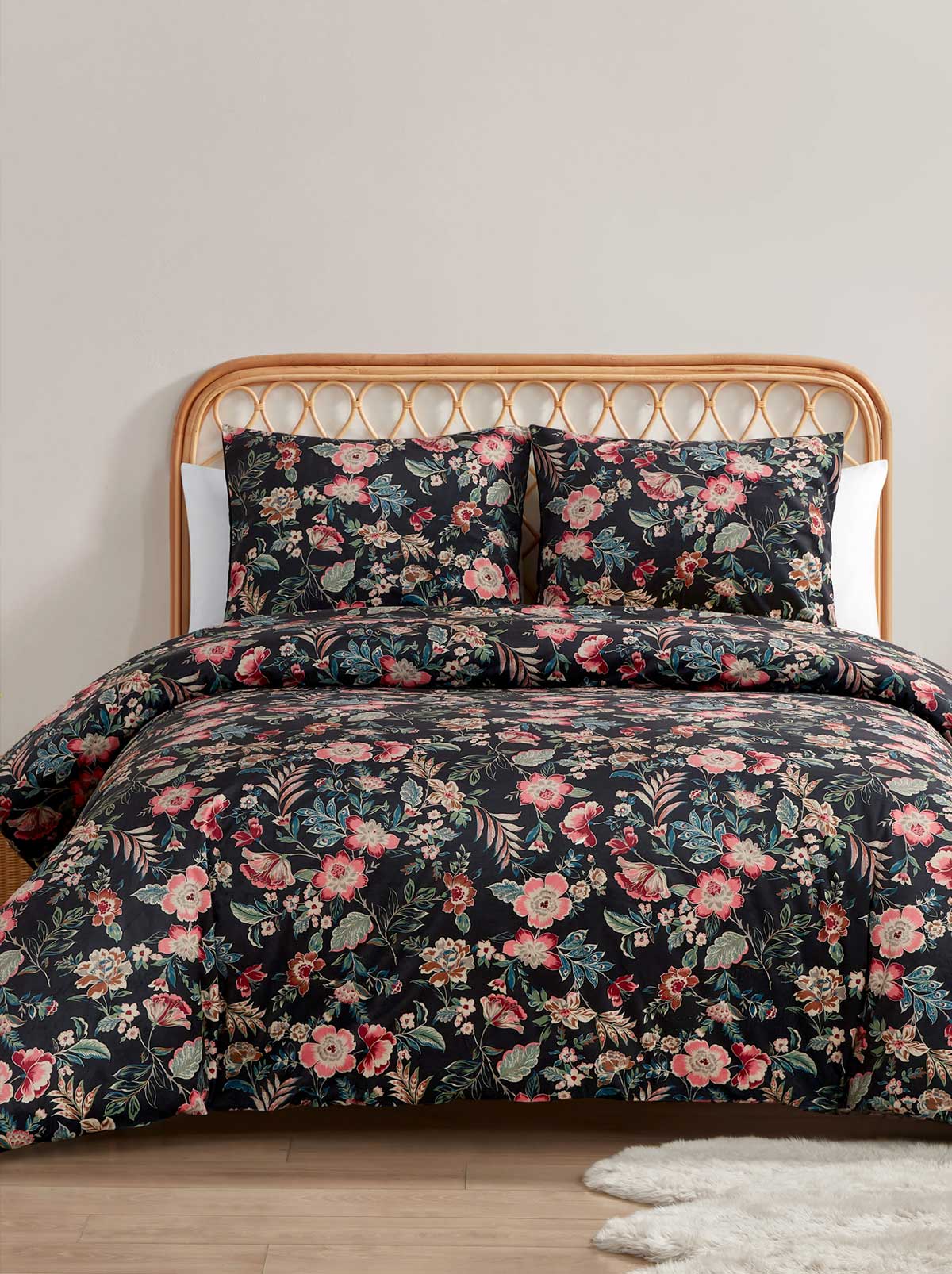 Arcadian Blooms Velvet Comforter Set