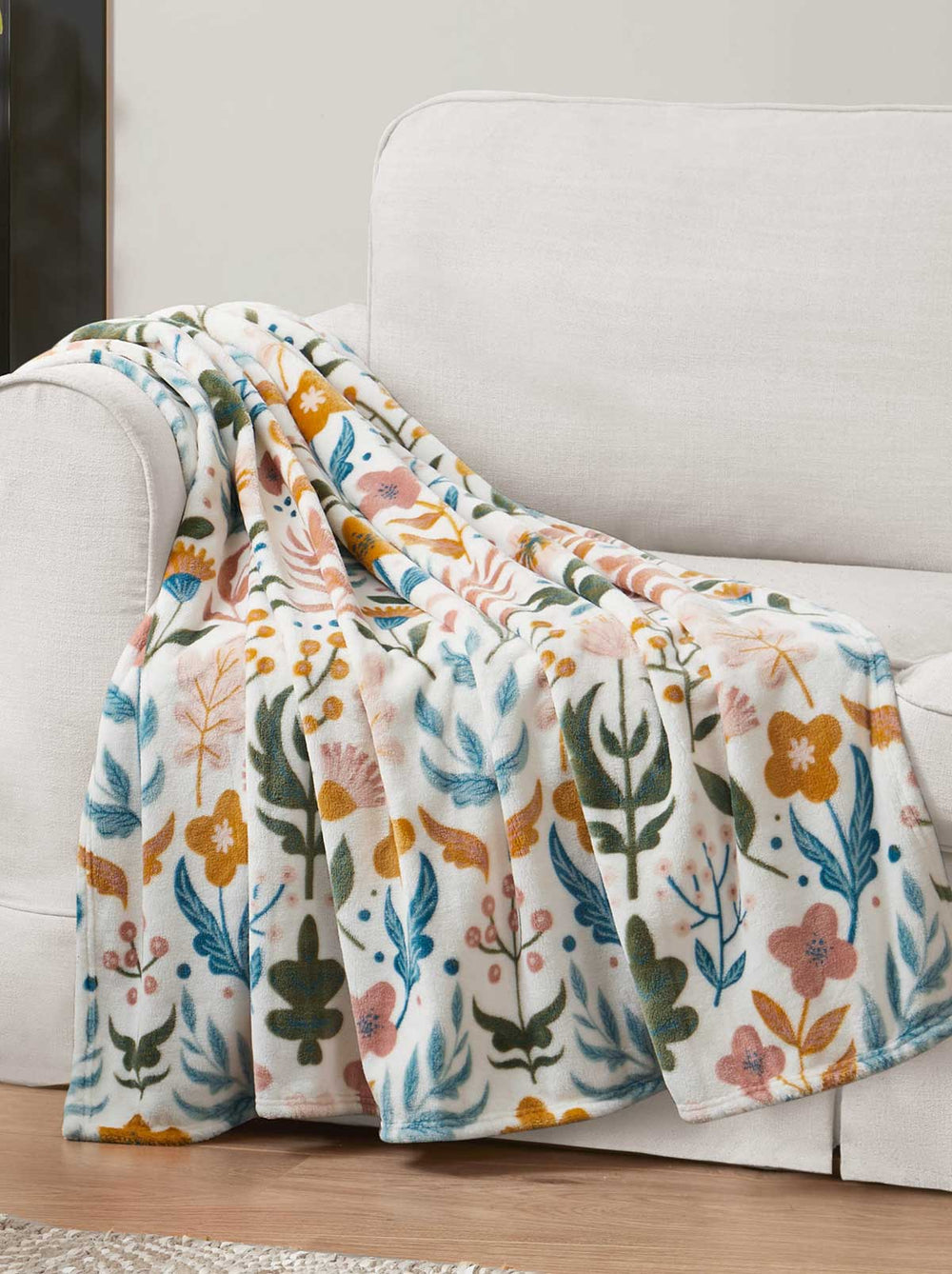 Mila Plush Throw - Blush